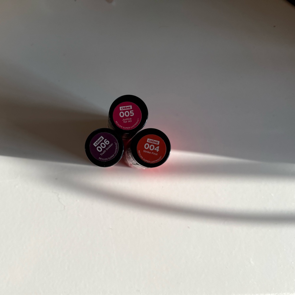 3 Revlon X Wonder Woman Super Lustrous Creme Lipstick Limited Edition